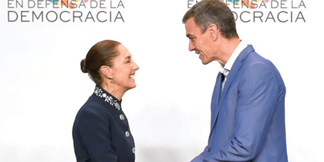 La Presidenta con su homólogo español, Pedro Sánchez, el pasado 18 de abril.