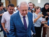Víctor Antonio Corrales Burgueño, padre de Fausto “N”, ayer, previo a la audiencia.