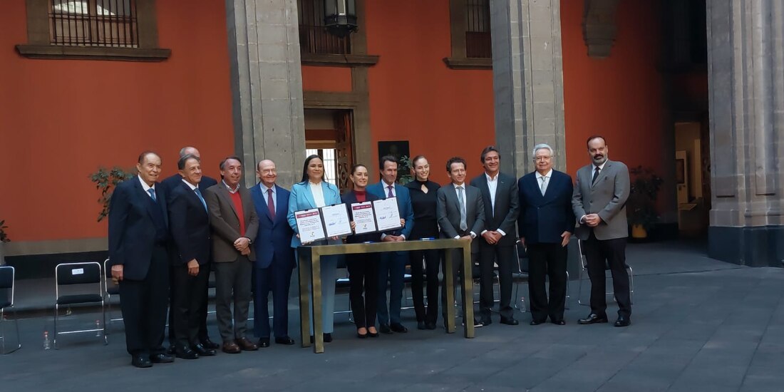 La Presidenta Claudia Sheinbaum anuncia donación de 900 mdp a Fundación Teletón