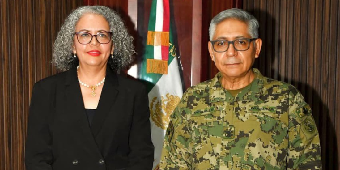 Graciela Domínguez, gobernadora interina de Sinaloa, y Almirante Raymundo Pedro Morales Ángeles, titular de la Semar.