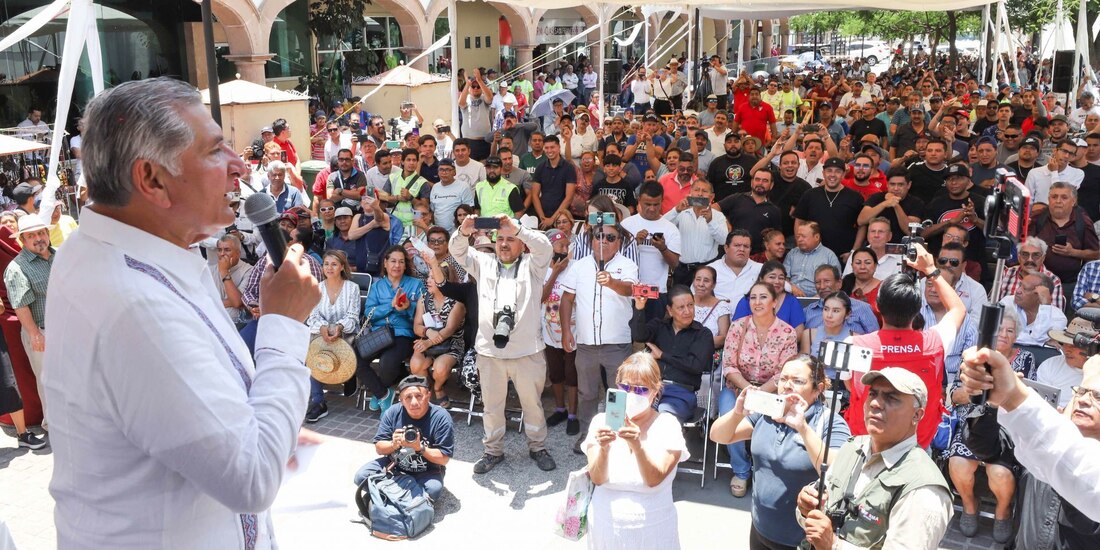 Adán Augusto López Hernández, aspirante a la candidatura presidencial por parte de Morena.