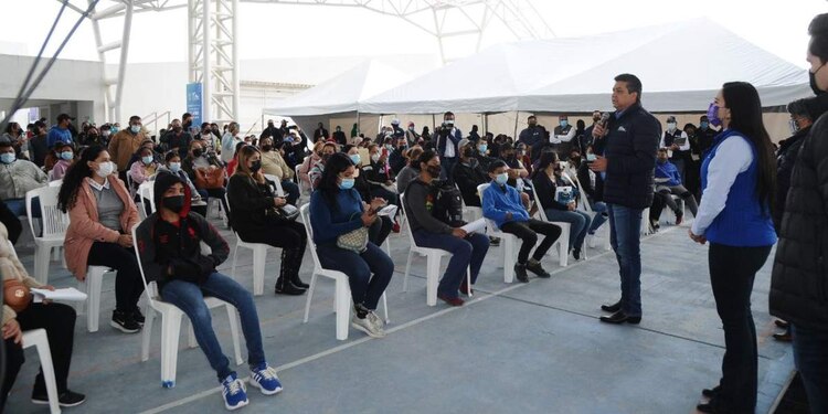 Francisco García Cabeza de Vaca señaló que todas las personas que se registren serán trasladadas por su gobierno a territorio norteamericano.