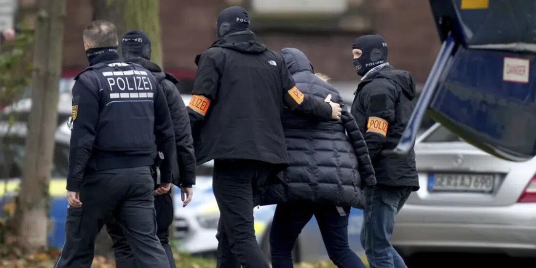 Alemania detiene a 25 sospechosos por intento de golpe de estado.