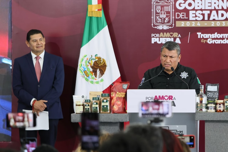 El secretario de Seguridad Pública, Francisco Sánchez González, detalló el alcance operativo de las aeronaves sobre la autopista 150.