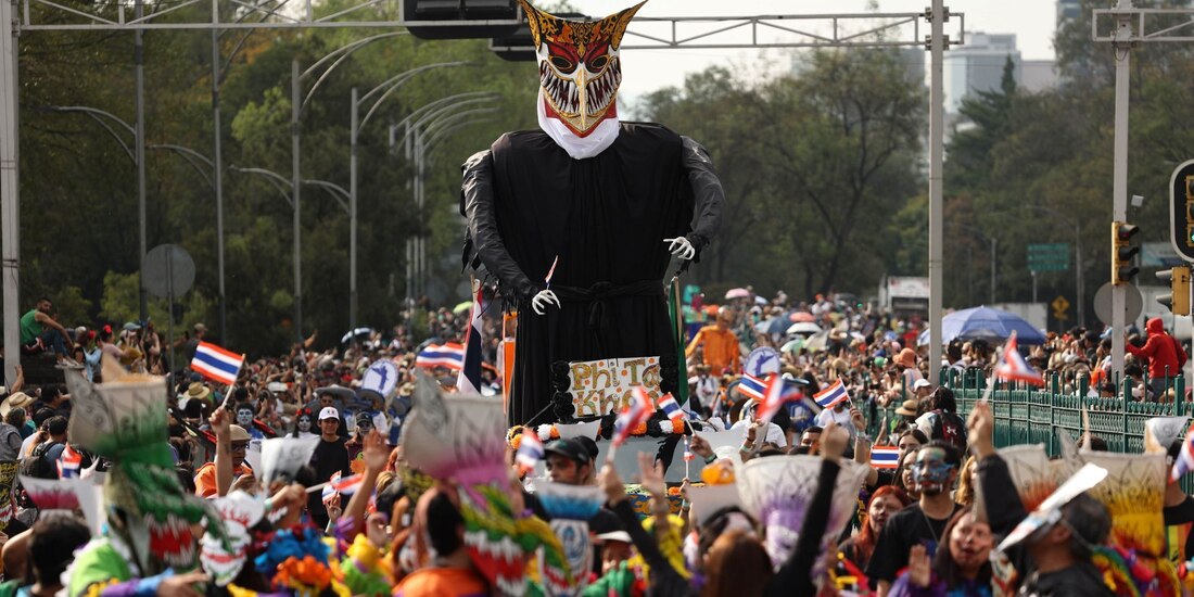 Miles de comparsas y artistas participaron en la edición 2025 del Desfile de Día de Muertos 2025
