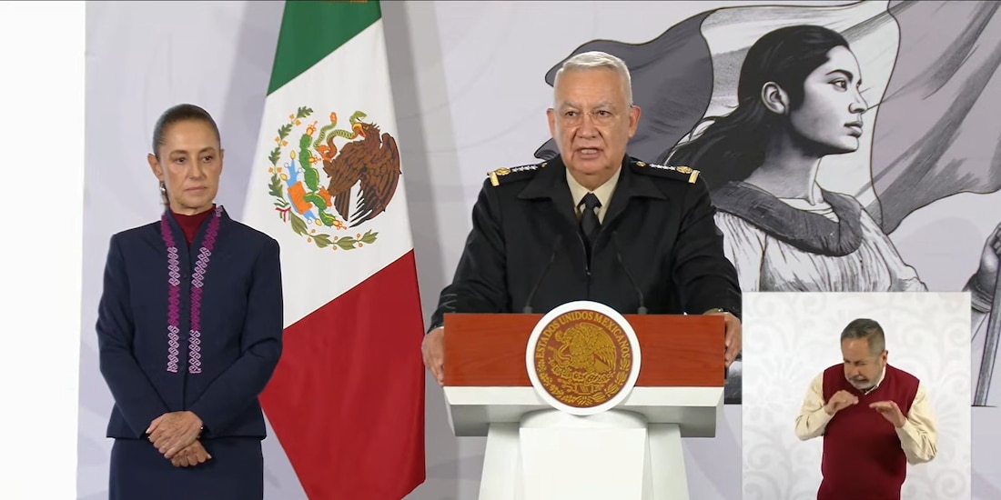 La Presidenta de México y el Secretario de la Defensa Nacional.