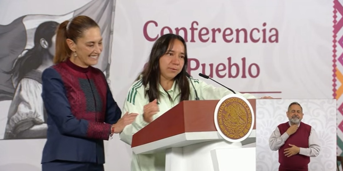 La Presidenta a lado de la deportista.