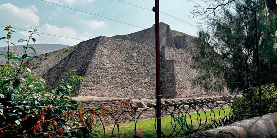VISTA de la zona arqueológica de Tenayuca, ayer, desde afuera. Está cerrada al público.