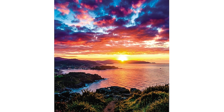 Al amanecer