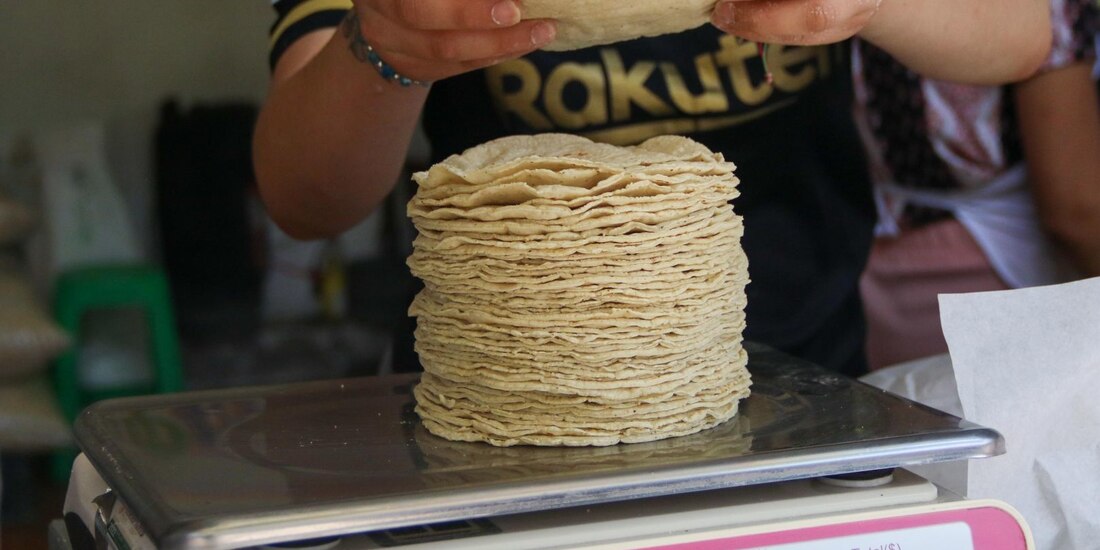 Concanaco cabildea con SE para evitar control de precios en básicos como la tortilla