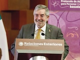 El canciller, Juan Ramón de la Fuente, ayer.