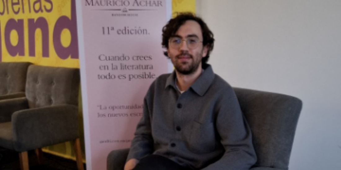 Distinguen novela sobre la desconexión emocional con el Premio Mauricio Achar