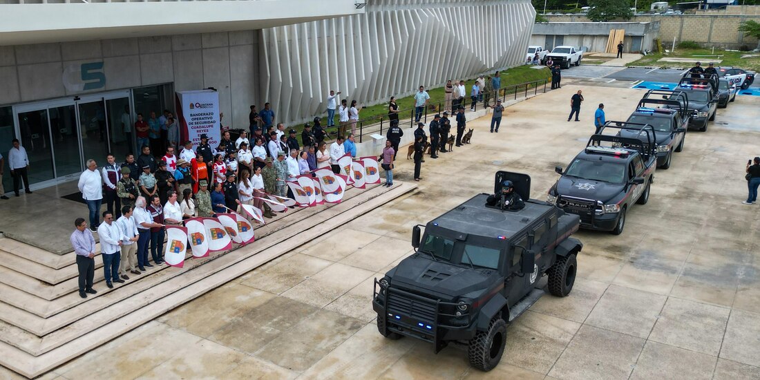 La gobernadora de Quintana Roo, Mara Lezama, encabezó el arranque del operativo vacacional.