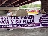 CIUDADANOS TOMARON el fin de semana pasado puentes internacionales, en protesta por el caso de la pequeña.