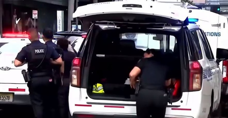 Policía de Miami en Solitair Brickell