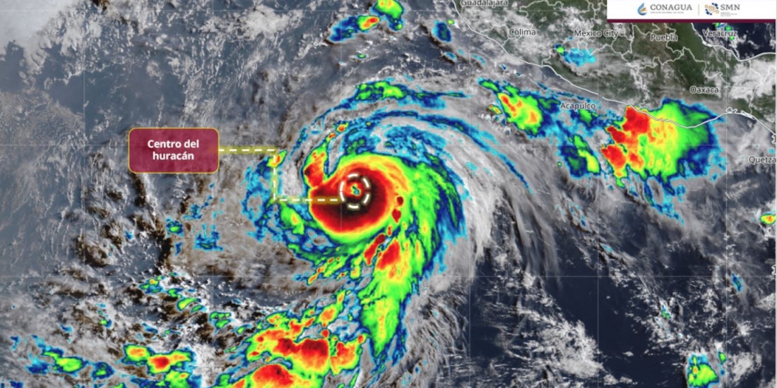 Huracán Genevieve se intensificó a Categoría 3.