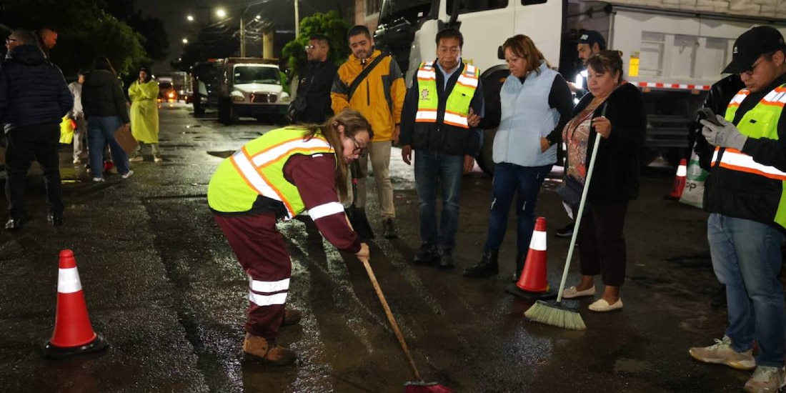La presidenta municipal, Azucena Cisneros Coss, supervisó los operativos territoriales en diversas colonias de la demarcación.