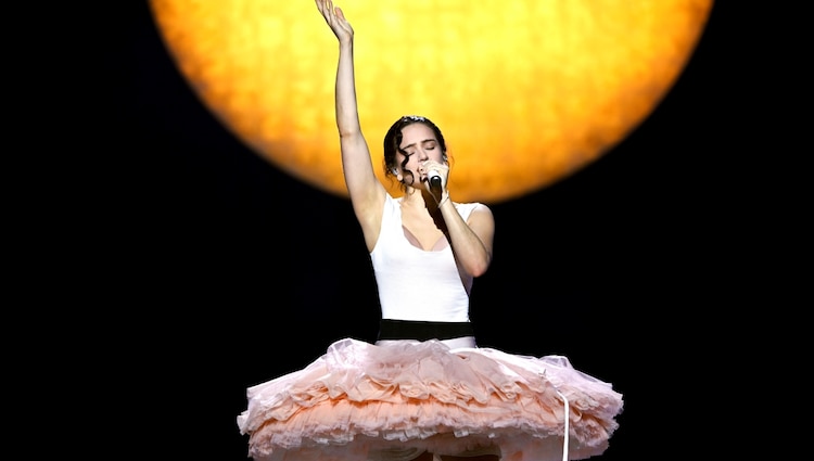 Rosalía en concierto de la gira Lux