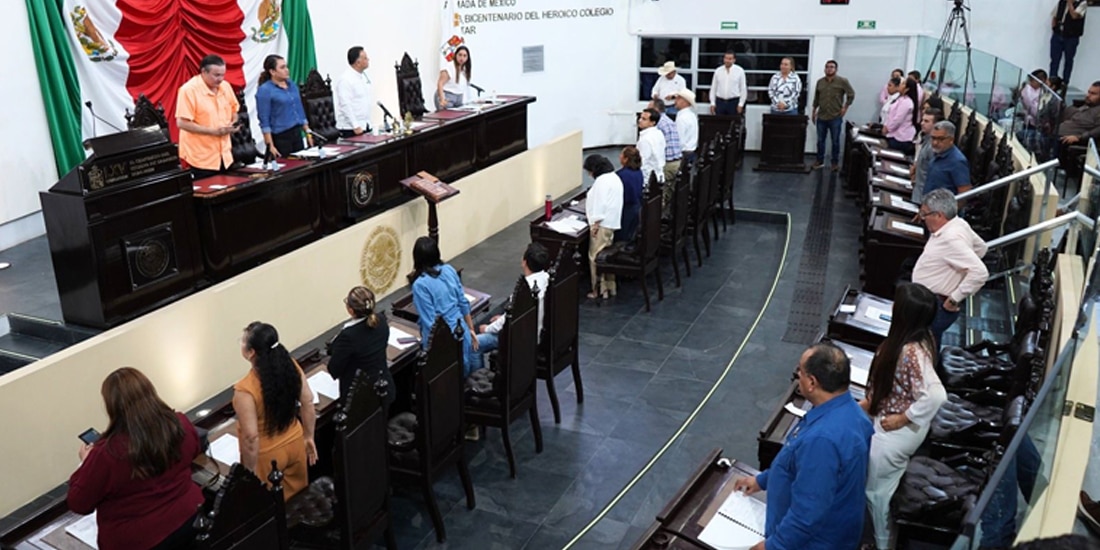 Tabasco abrió el camino de madrugada
con 29 votos a favor y uno en contra