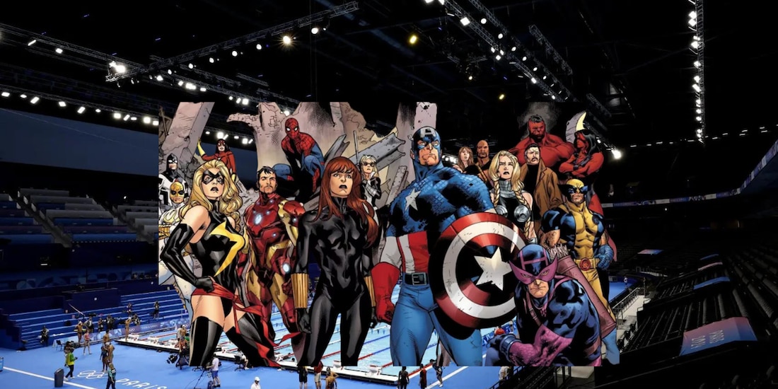 Los Avengers se hacen presente en la La Défense Arena para apoyar a sus nadadores favoritos
