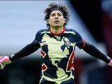 Guillermo Ochoa es el actual portero titular y capitán del América.
