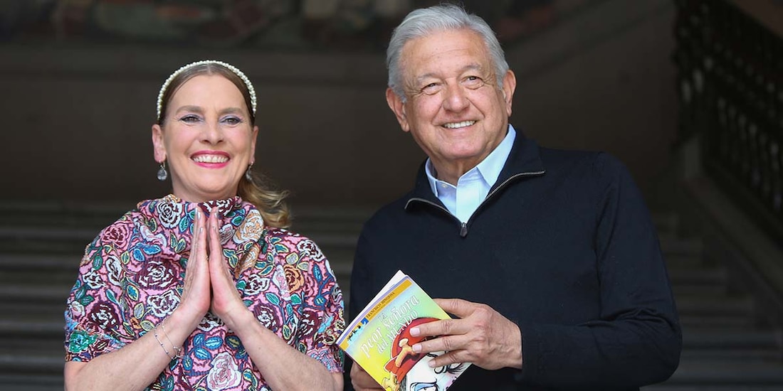 Beatriz Gutiérrez Müller y AMLO en Palacio Nacional