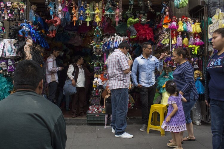 Oaxaca encabeza la lista con 80.1 por ciento de informalidad laboral, seguido por Guerrero y Chiapas