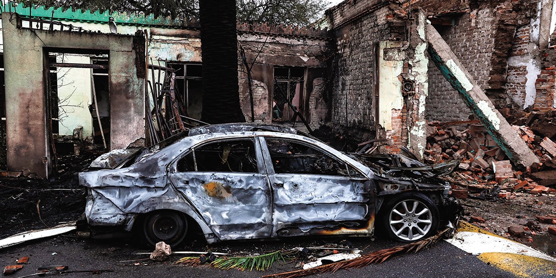 EL PRESUNTO auto-bomba, ayer.