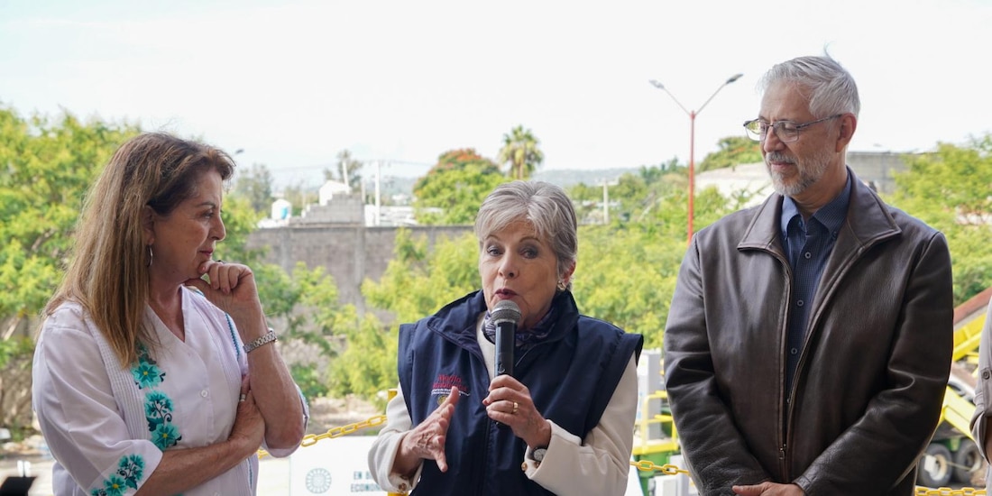 Alicia Bárcena Ibarra, secretaria de Medio Ambiente y Recursos Naturales durante la visita a Morelos