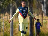 Emilio Lara en un partido con el América.