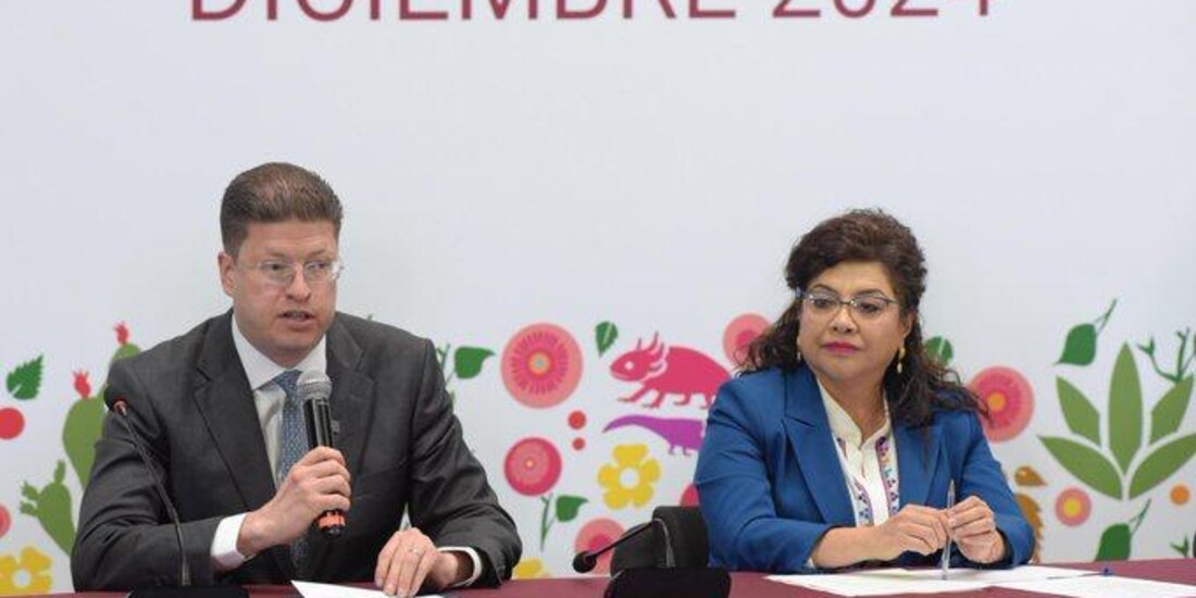 Autoridades de la Ciudad de México en conferencia de prensa.