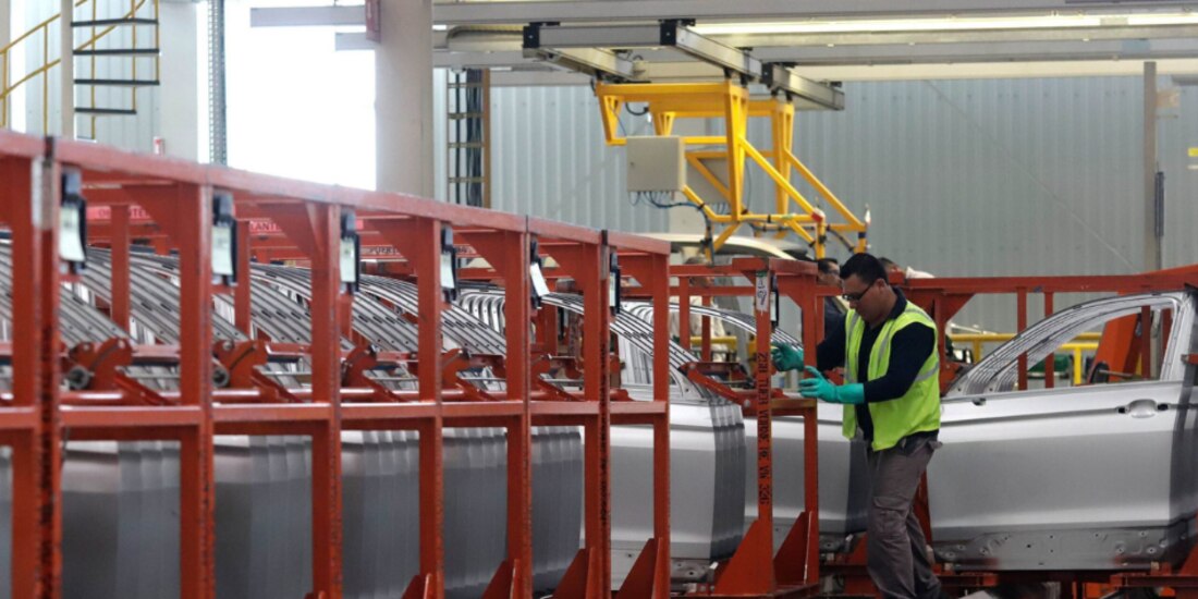 Aranceles de EU a vehículos extranjeros.