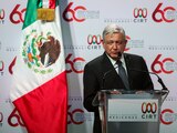 AMLO analiza bajar tiempos en radio y TV