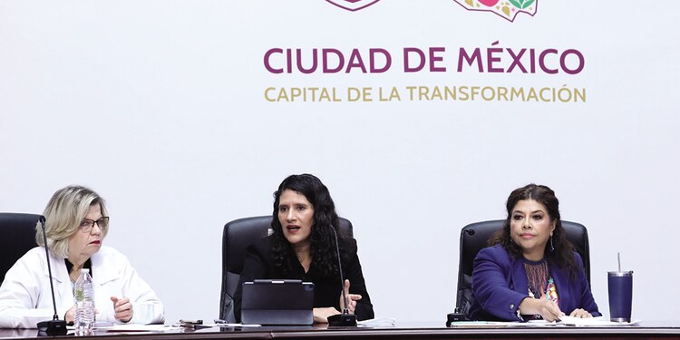 Nadine Gasman, Bertha Alcalde y Clara Brugada, ayer.