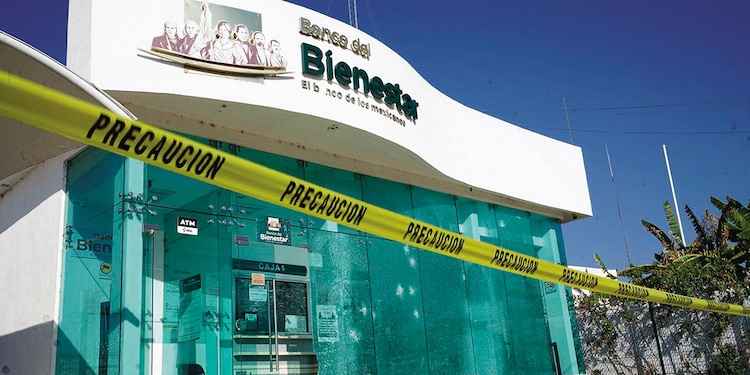 SUCURSAL del Banco del Bienestar alcanzada por impactos de bala en Tarímbaro.