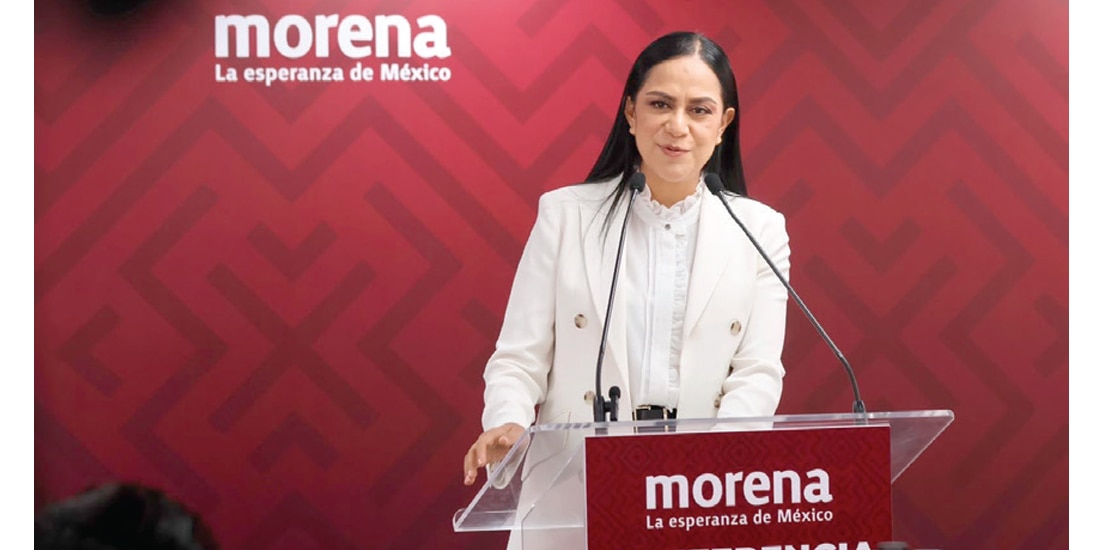 La lideresa nacional del partido guinda, ayer, en conferencia de prensa.
