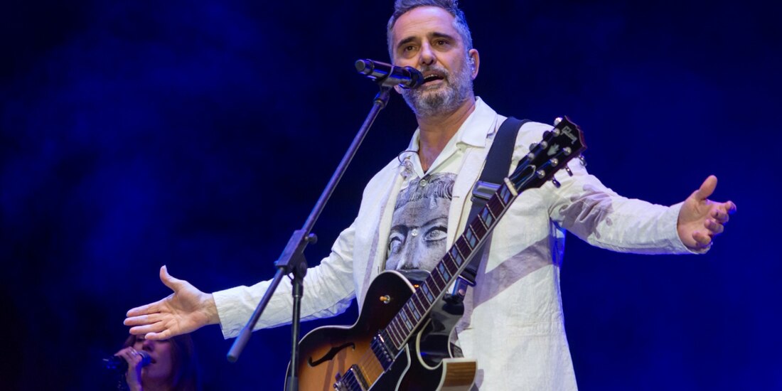 Jorge Drexler en su concierto durante el Vive Latino