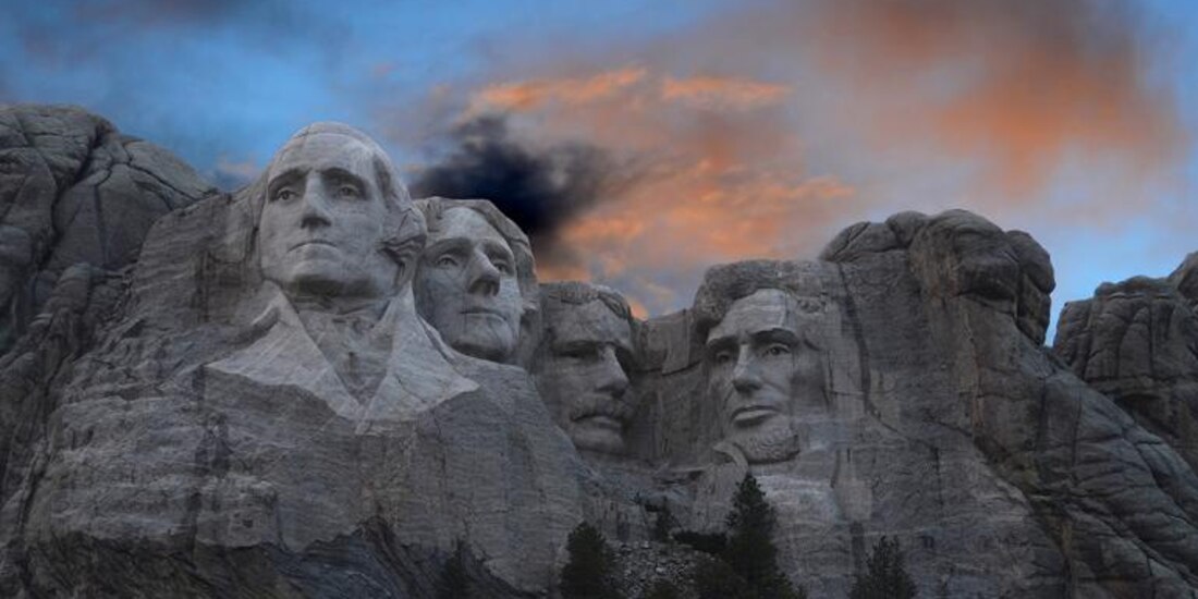Trump jugó con la idea de sumarse al Monte Rushmore en 2017 en un mitin de campaña en Youngstown, Ohio.
