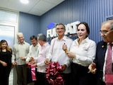 Al centro, el Gobernador constitucional.