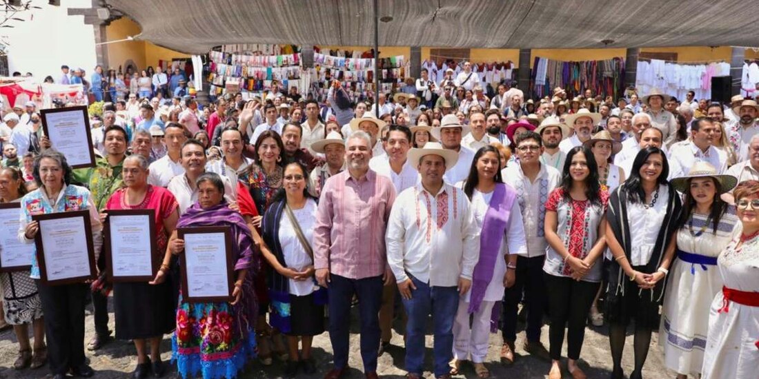 Premian en Michoacán a ‘manos mágicas’ artesanas en la exposición más grande de Latinoamérica.