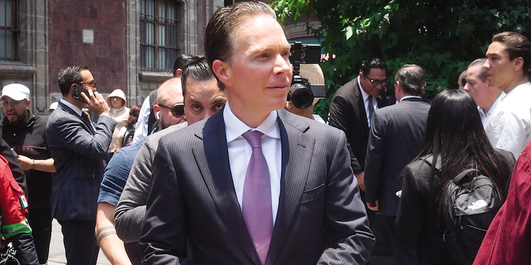 El coordinador de senadores del PVEM, Manuel Velasco.