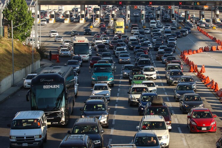 Tráfico en caseta de la México - Cuernavaca