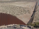 Mexicano admite en EU culpabilidad por participar en red de tráfico de migrantes.