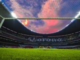 El Estadio Azteca, sede de los juegos como locales de América y Cruz Azul en la Liga MX, es uno de los que aún no recibe aficionados en las tribunas.