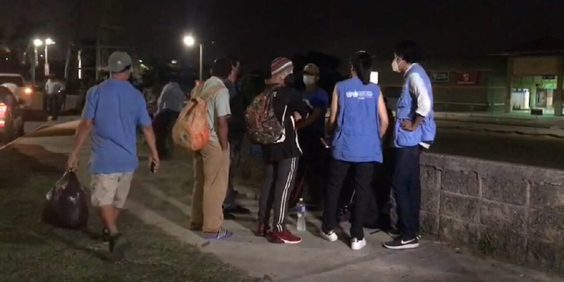 La caravana que se alistaba para salir ayer de San Pedro Sula, Honduras, se disolvió al sólo juntar alrededor de 22 integrantes.