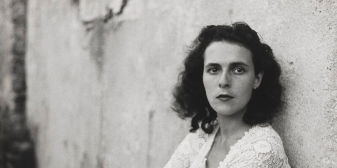 La artista, en una fotografía de su época de juventud.