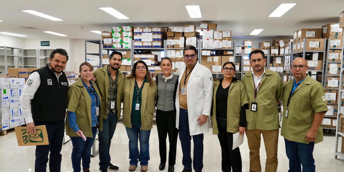 La Presidenta Claudia Sheinbaum realizó una visita sorpresa al Hospital Regional No. 2 del IMSS en Ciudad Juárez.
