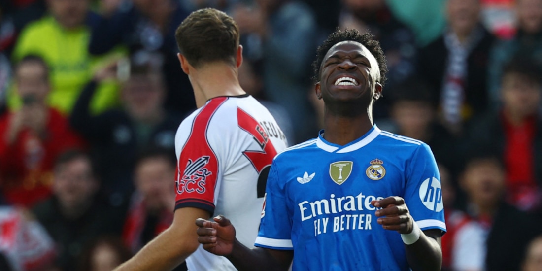 Vinícius Jr. se lamenta durante el partido ante el Rayo Vallecano.