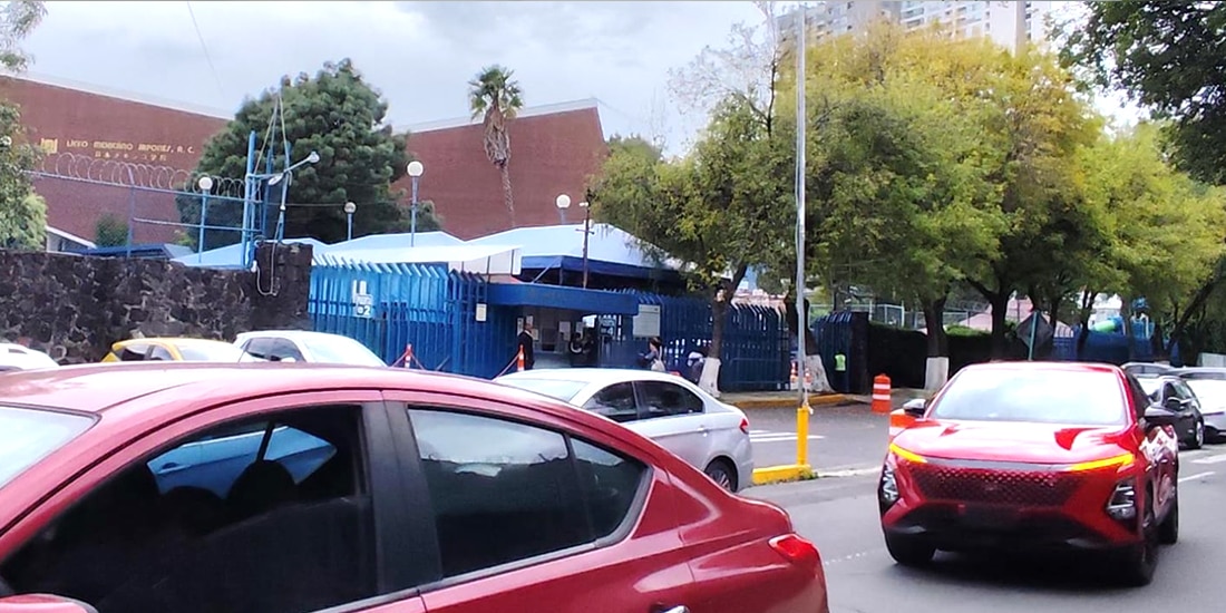 Conductores provocan un avance lento en la calle Camino a Santa Teresa, en Álvaro Obregón, el pasado lunes.