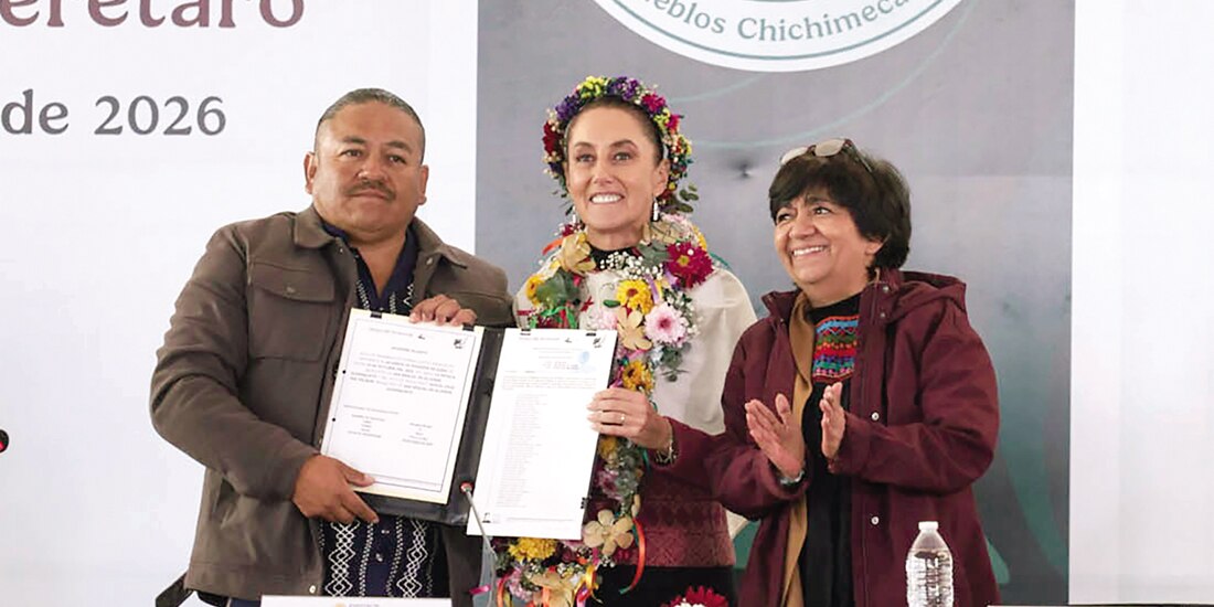 La Presidenta, ayer al firmar el acuerdo en San Miguel de Allende, Guanajuato.
